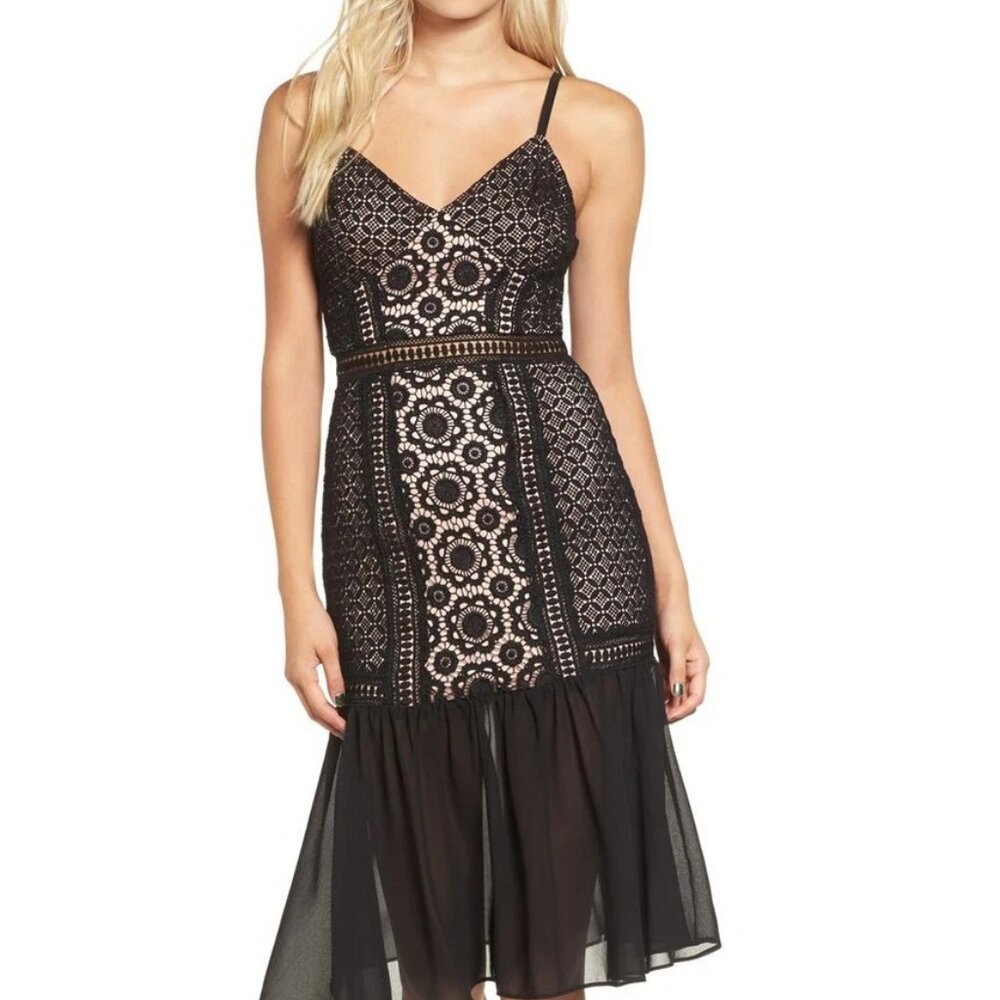 NWT GLAMOROUS Black Lace Dress. SZ XS